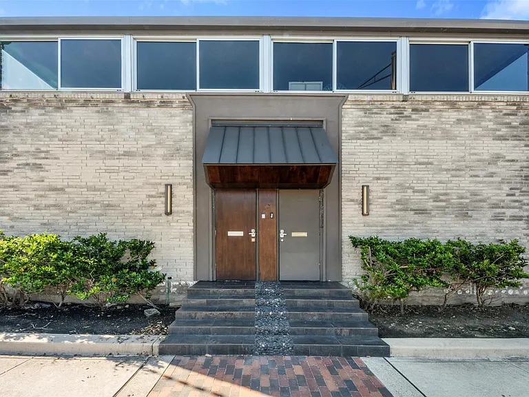 3141 Bissonnet St — Photo 2