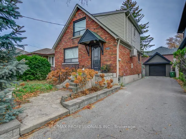 117 Grand Ave, Toronto, ON M8Y 2Z6