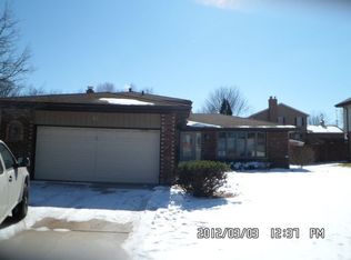 68 W Peiffer Ave, Lemont, IL 60439