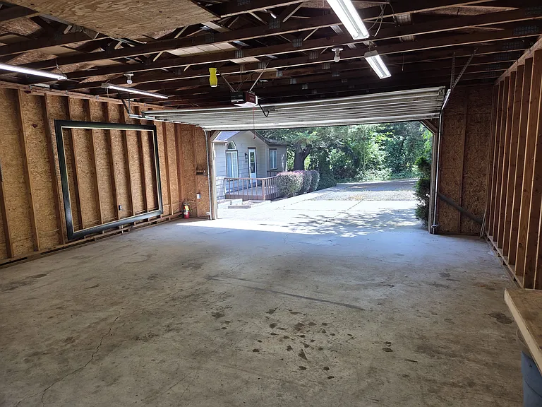 10700 NE Stevenson Rd — Photo 18