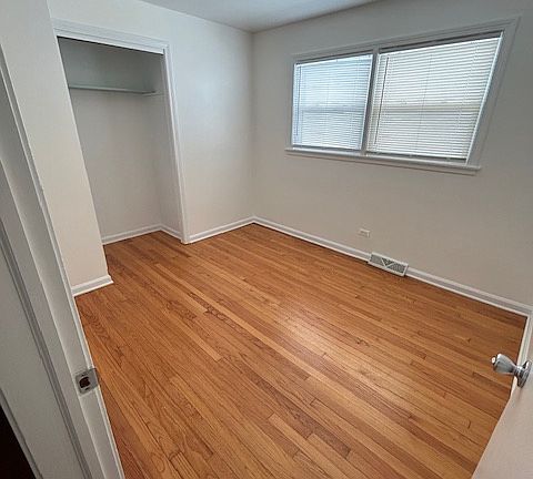 3rd image of 3410 N Kildare Ave