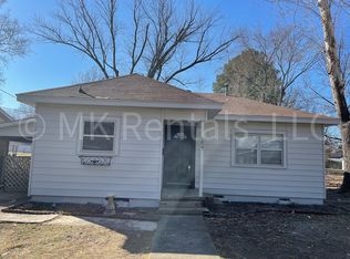 1827 Mill St, Conway, AR 72034