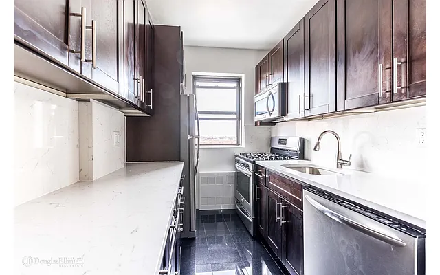 Sold by Douglas Elliman | media 25