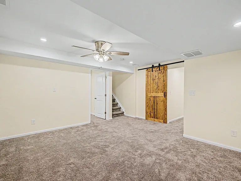 9917 Aftonwood St — Photo 59