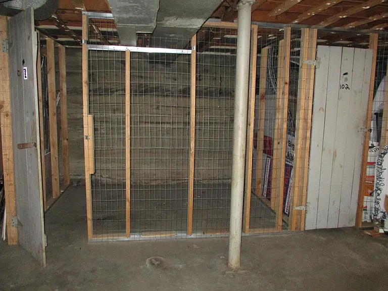 2506 Gladstone Cir #202 — Photo 9