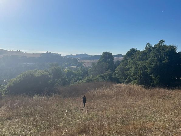 20 Scenic Dr, La Honda, CA 94020