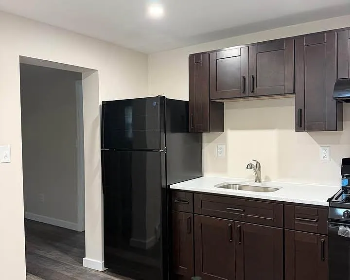 16 Bellport St #5 — Photo 10