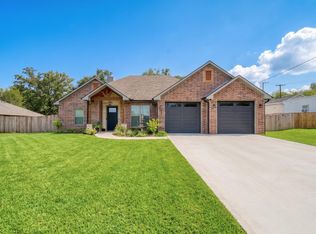 303 W Old Us Highway 80, White Oak, TX 75693