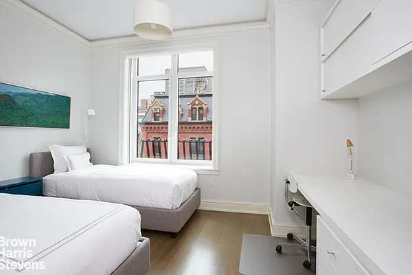 Rented by Brown Harris Stevens | media 10