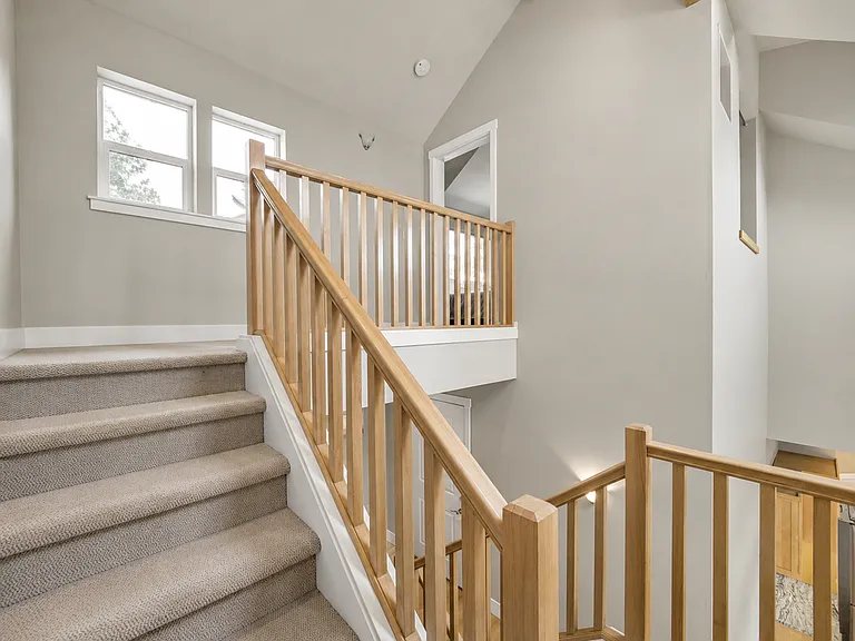 1821 NW Iowa Ave — Photo 10