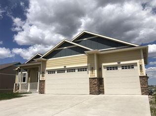 722 Samuel Ln, Cheyenne, WY 82009