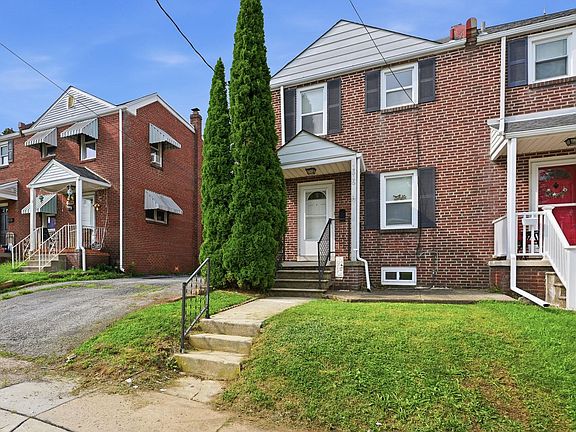 2nd image of 1516 W Latimer Pl