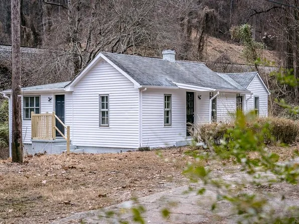 1121 Monacan Trail Rd, Charlottesville, VA 22903