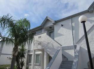 526 Beach Park Ln, Cape Canaveral, FL 32920