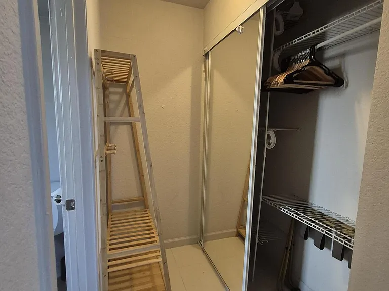 1007 SE 2nd Ct #1 — Photo 7