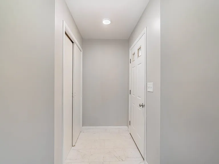 3230 Pasadena Pl — Photo 6