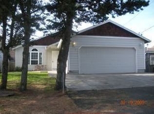 2408 Queen St, Seaside, OR 97138