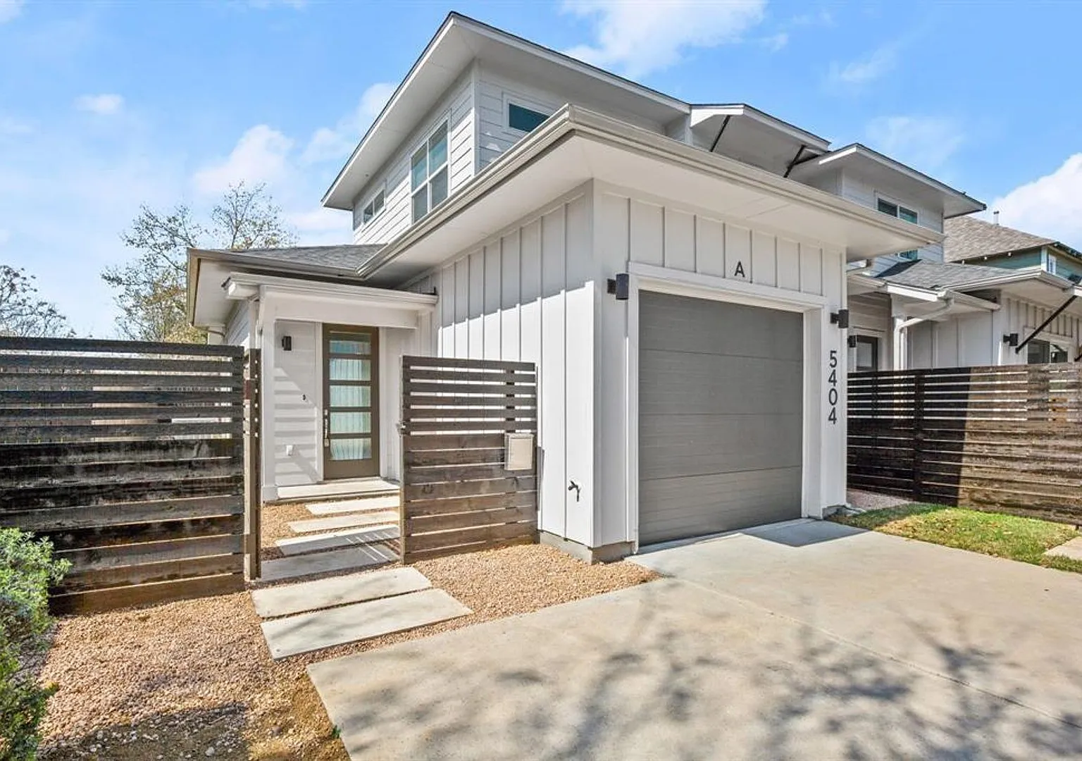 5404 Bennett Ave #A — Photo 3