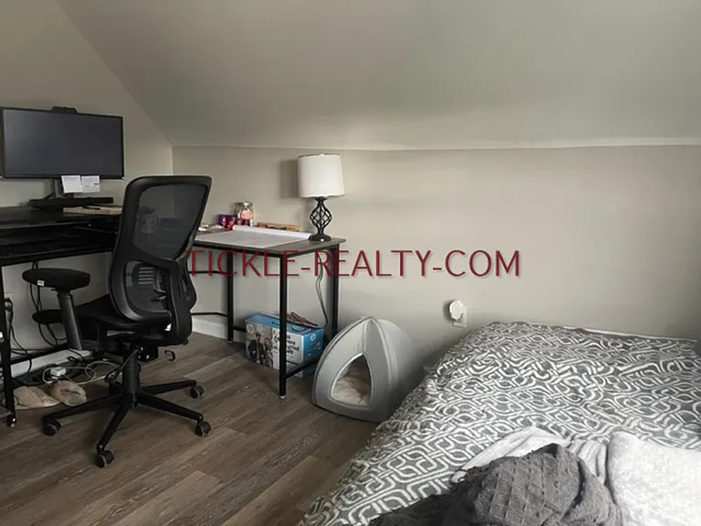 20 Tracy St — Photo 10