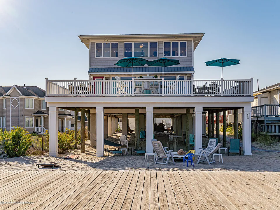 2102 Oceanfront #UPPER