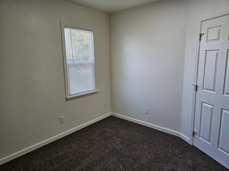 6426 S Puget Sound Ave — Photo 9
