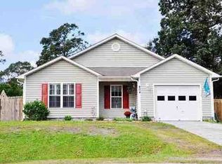 404 Boysenberry Ln, Hubert, NC 28539