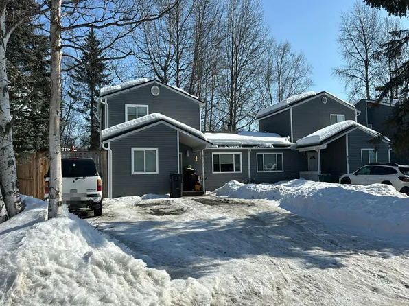 8121 Lamplighter Ct, Anchorage, AK 99502