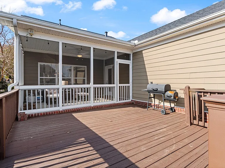 614 Patriot Ln — Photo 36