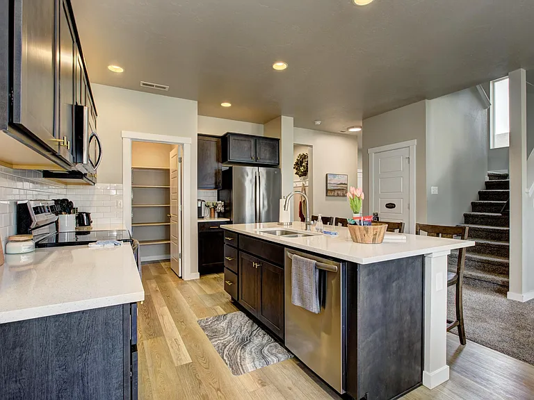 254 S Riggs Spring Ave — Photo 26