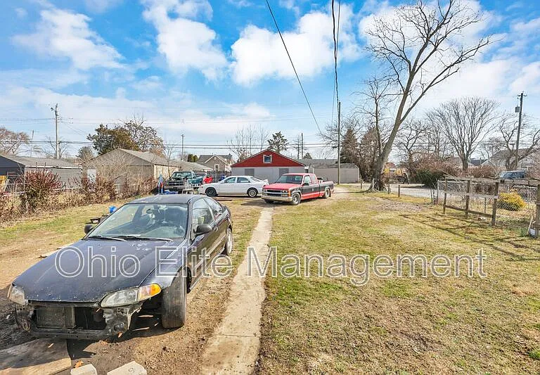 254 S Wayne Ave — Photo 31