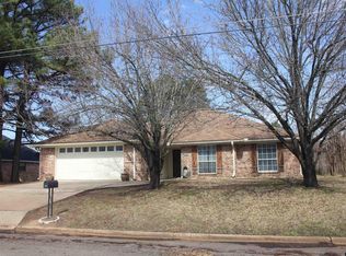 504 Kingsway Dr, Overton, TX 75684