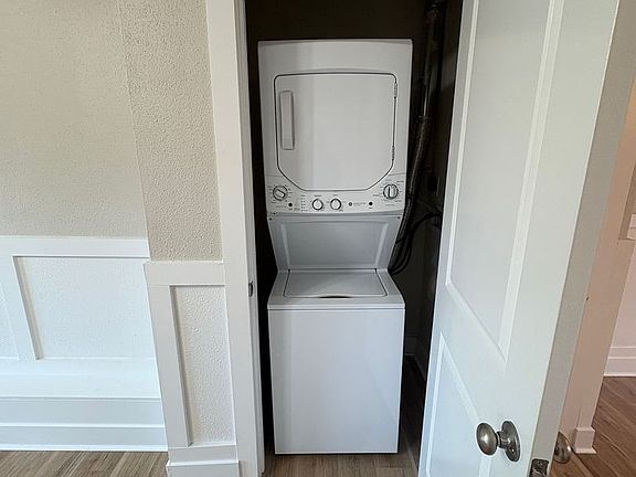 5th image of 644 Kline Ave #3