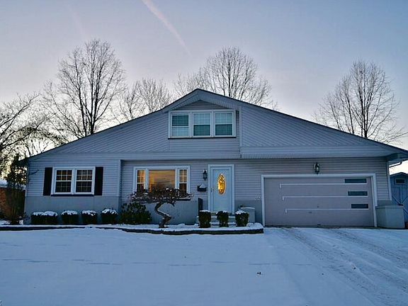 2nd image of 1050 Yolanda Pl