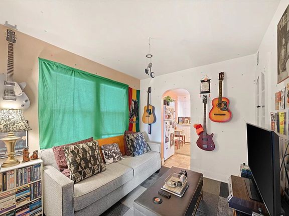 5th image of 2722 W Sinto Ave #1/2