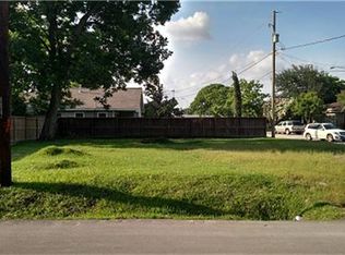6801 N Main St, Houston, TX 77009
