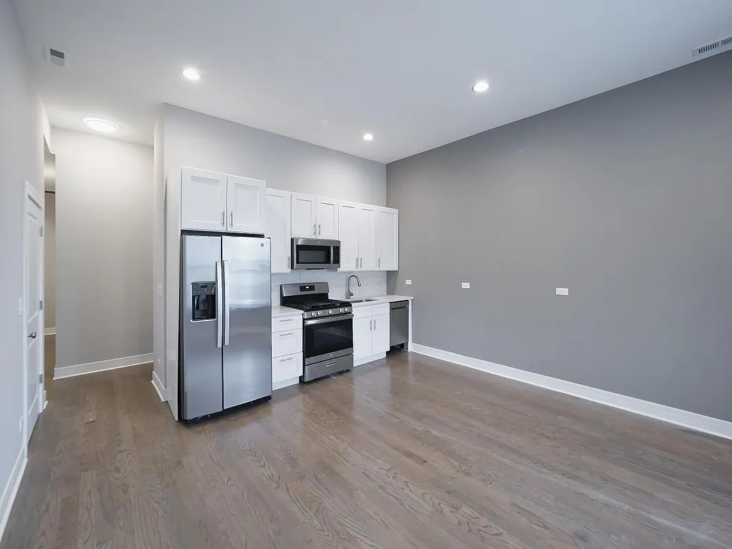 Building Photo - 4347 S Vincennes Ave #1