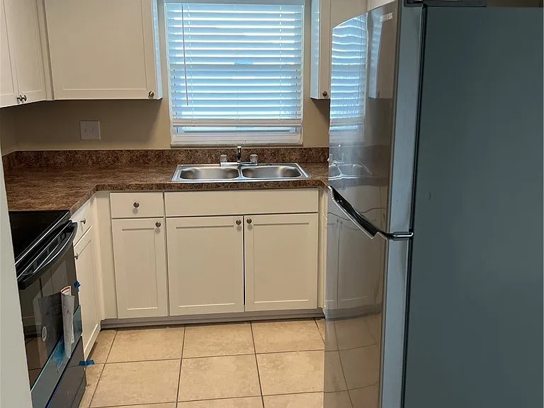 1801 Kent Dr — Photo 11