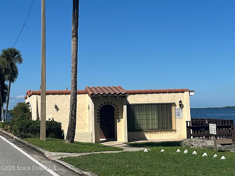 115 N Indian River Dr #109 — Photo 29