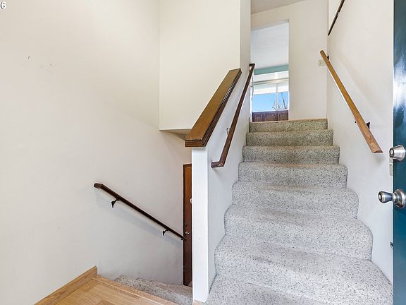 5th image of 13501 SE 20th Cir