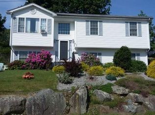 63 Woodside St, Cranston, RI 02920
