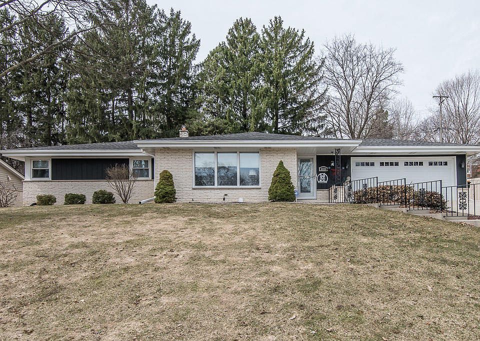 1st image of 3333 N Knoll Blvd
