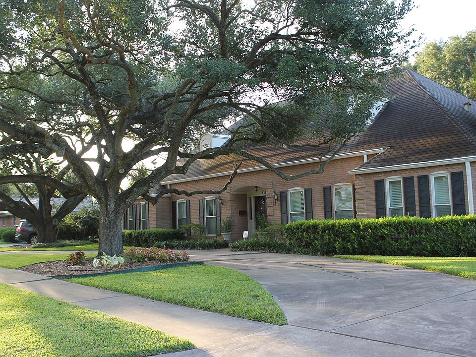 1st image of 5127 Braesheather Dr