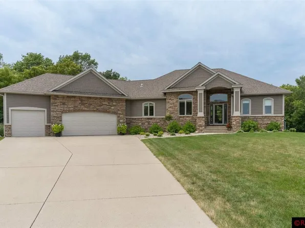 108 Cody Ct, Mankato, MN 56001