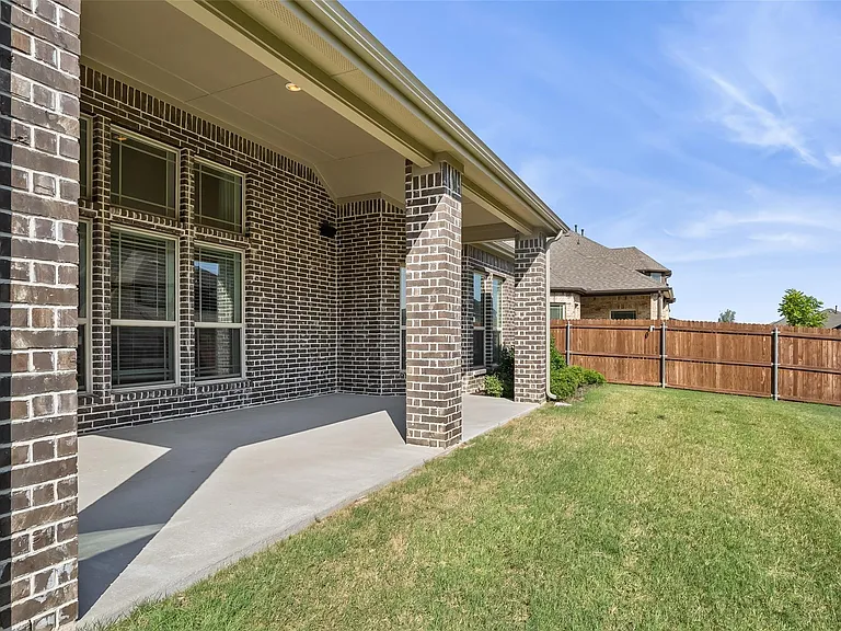 1519 Nighthawk Ln — Photo 31
