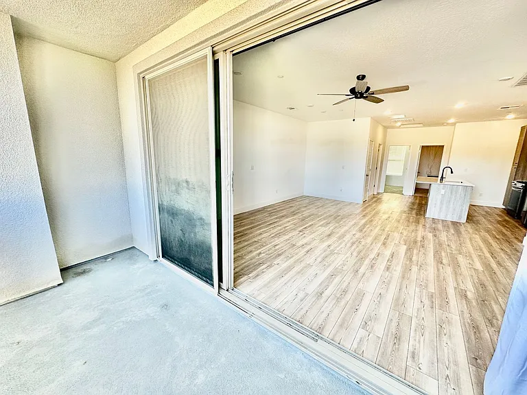 580 N Adler Ln — Photo 10