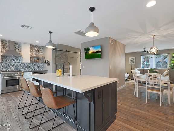 2nd image of 4248 N PARKWAY Avenue