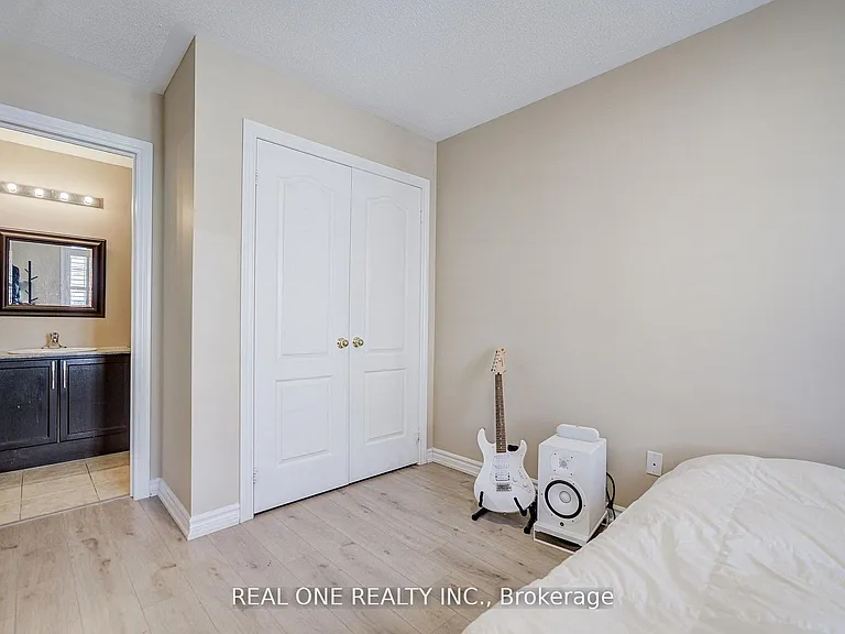 9 Ruskov Ln #UPPER — Photo 18