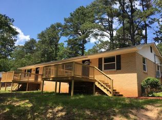 74 Maple Ln, Travelers Rest, SC 29690