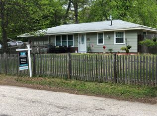 60 Clarence Rd, Bellingham, MA 02019