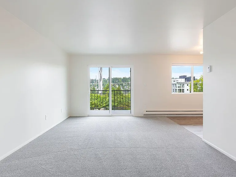 Barrett Apartments — Photo 10